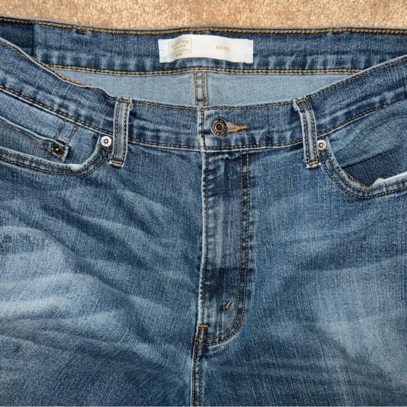 Levi’s Men’s Signature Gold Blue Jeans Size 38x32 - Picture 6 of 6